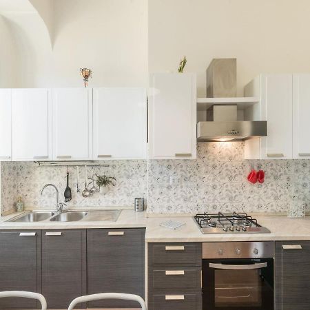 The Best Rent - Colourful Two-Bedroom Apartment Near Termini Station Rom Exterior foto