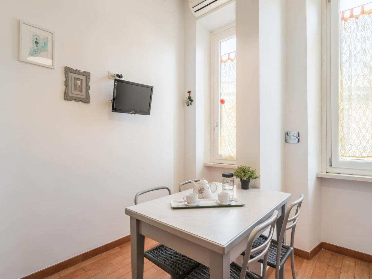 The Best Rent - Colourful Two-Bedroom Apartment Near Termini Station Rom Exterior foto